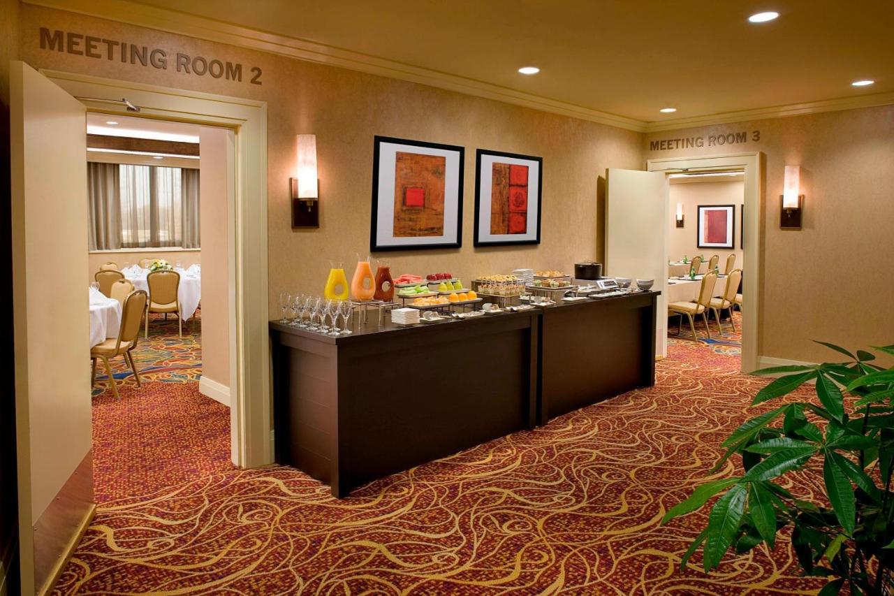 Toronto Airport Marriott Hotel Zewnętrze zdjęcie